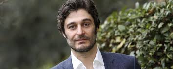 Maybe you would like to learn more about one of these? Lino Guanciale Primo Bacio Social Con La Nuova Fidanzata Antonella Liuzzi Tvzap
