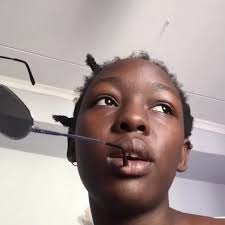 Her viral videos have been featured on comedy central several times. Elsa Majimbo Der Knusprige Geradlinige Star Von Kenias Covid 19 Lockdown Weltnachrichten Nach Welt