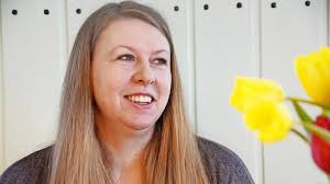 Annette ger ett stöd vid födseln