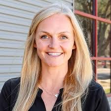 Chrystal Thompson's Instagram, Twitter & Facebook