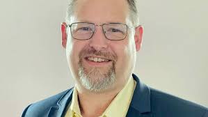 Gemeinde Saterland: Bürgermeister Thomas Otto kehrt ins Rathaus zurück