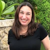 100+ "Eileen De" profiles