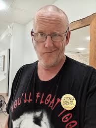 What ddo people do with your glasses? They don't sit well