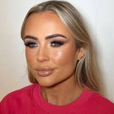 Brooke Lilias Make-up