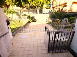 Vendita Appartamento Borghetto Santo Spirito. Trilocale in via Cianastri.  Ottimo stato, su più livelli, posto auto, riscaldamento autonomo, rif.  117599307