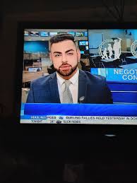 a local news anchor. I cant imagine going out in public like that, let  alone TV : rJustfuckmyshitup