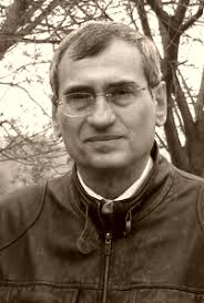 ПРОФЕСОР БОГДАН БОГДАНОВ