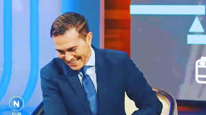 The next video is starting stop. Un Dulce Rodolfo Barili Derritio De Amor A Su Novia Al Escribir Te Amo En La Pizza Que Preparo Espectaculo El Intransigente