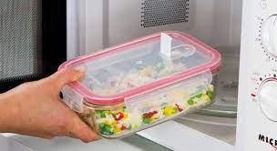Prima di iniziare, vediamo come mai dovremmo prediligere la cottura a microonde rispetto a quella tradizionale e in. Microonde Quali Contenitori Usare Guida Per Casa
