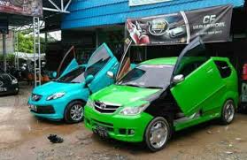 Untuk fungsinya, engsel panel dipakai untuk pintu panel yang terbuat dari kayu. Bikin Pintu Yaris Seperti Lamborghini Cukup Rogoh Kocek Rp8 5 Juta Saja Otosia Com