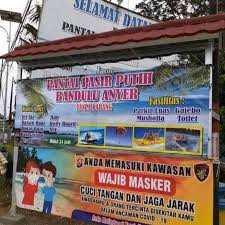 Untuk menuju ke kawasan pantai anyer, anda akan dikenakan tiket seharga 5 ribu rupiah. Pantai Umum Bandulu Anyer Serang Banten Tujuan Wisata