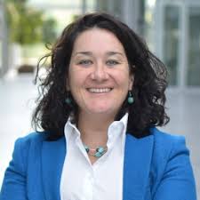 Lisa Norcross's Instagram, Twitter & Facebook