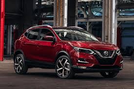 Edmunds also has nissan rogue sport pricing, mpg, specs, pictures, safety features, consumer reviews and more. 2020 Nissan Rogue Sport Review Trims Specs Price New Interior Features Exterior Design And Specifications Carbuzz