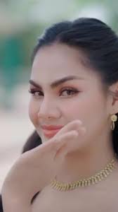 บิวเศรษฐีเรือทอง