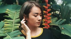 Tangis Dara The Virgin Pecah, Honornya Dihabisi Orangtua hingga Tak  Dipercaya Keluarga