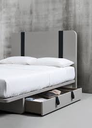 La camera da letto è il vostro nido, la culla che vi accoglie al termine di ogni giornata, il luogo. La Camera Da Letto Secondo Caccaro Mobili Da Camera Camera Da Letto Letti Di Design