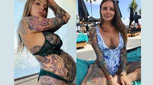 OnlyFans & Pornhub star 'Evelyn' has 2 vaginas; uses adult-only platforms  to educate people about her condition