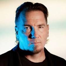 Ryan D Downs (@RyanDDowns)