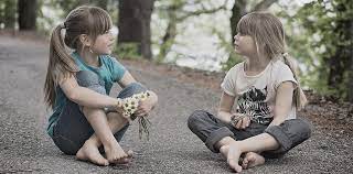 Die meisten kinder können, wenn sie zwei jahre alt sind, sätze mit zwei bis drei wörtern bilden, im alter von 3 jahren sätze mit 3 bis 4 wörtern. In Welchem Alter Sollte Mein Kind Sprechen Praxis Fur Sprachtherapie Clemens