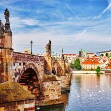 De munteenheid is hier niet euro, maar kroon (czk). 4 Dagen Praag Inclusief Hotel En Vlucht Voor 98 Euro