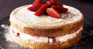 طريقة عمل الكيكة الاسفنجية بطرق كثير موقع طبخة Sponge Cake Recipes Strawberry Sponge Cake Baking