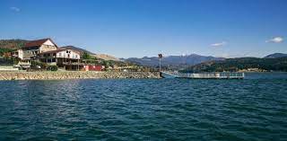 Colibita lake is located in the calimani mountains, at an altitude of 900m, with an area of 270 ha and a length of 13 km. Fisherman S Resort Colibita Bewertungen Fotos Preisvergleich Rumanien Tripadvisor