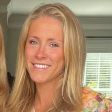 This summer I had the amazing opportunity to intern at KMAC Contemporary…