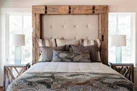 Non serve molta esperienza nel fai da te per ancorare questa testiera alla parete e quindi posizionarla dietro il letto. Testiera Letto Moderna Vintage E Fai Da Te Le Idee Piu Belle