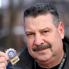 I wanted to protect the weak from the strong': NYPD's oldest cop, who  joined the force at 48 after suing over age limit, retires