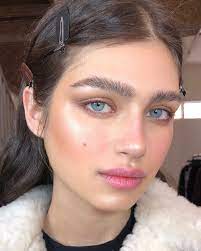 Model Malay On Instagram Bushy Boy Brows Luminous Skin On This Beautiful Face Nastyazakharo Nikki Makeup Summer Makeup Looks Dewy Makeup Beauty Makeup