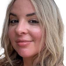 In nearly every interview I've had for a role in social (and trust me,  there have been *many* 😆 ) I get asked this question: "What makes a social  campaign successful?" |