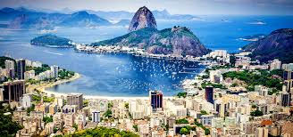 The city was named after the guanabara bay (the word rio, which in modern portuguese means river, could also mean other water bodies such as bays in the 16th century) and the date it was discovered by portuguese founders: Reisefuhrer Rio De Janeiro Die Ganze Stadt Auf Einen Blick