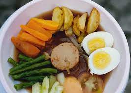 Galantin dagingnya saya recook dari mba putri christian, sedangkan kuah selat dan saus mustarnya saya recook dari yasmin kitchen. Resep Selat Solo Galantin Diet Oleh Menu Diet Lda Cookpad