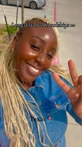 Selena Norman's Instagram, Twitter & Facebook