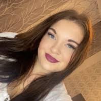 Jennifer Wittmann's Instagram, Twitter & Facebook