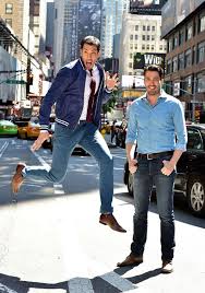 How tall are the property brothers. Property Brothers Fun Facts Jonathan And Drew Scott Married Net Worth Height Shows Third Brother