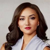 300+ "Hanifa" profiles