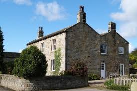 Dci banks is a british crime drama series based on peter robinson's inspector alan banks novels. Tv Locations Welcome To Otley West Yorkshire