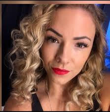 Hi Beckenham. I am looking for recommendations for an upholstery cleaning  company please.