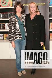 Asia Argento with sister Fiore Argento at the premiere of the motion  picture Vera at Cinema