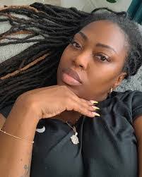 Ebony Henry's Instagram, Twitter & Facebook