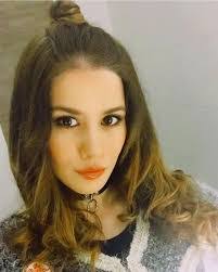 Daniela Nunes's Instagram, Twitter & Facebook