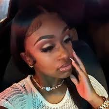 Nina Sieber's Instagram, Twitter & Facebook