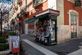 Le edicole, storiche finestre su Bari: «Combattiamo contro la crisi della  carta stampata» | Barinedita - Testata giornalistica online