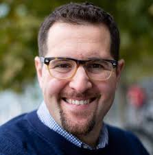 Fort Worth's Sundance Square in a fight over downtown trees