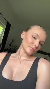 Erica Prescott's Instagram, Twitter & Facebook