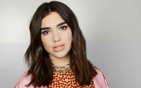 Read the article for dua lipa age, height, net worth, bio, wikipedia, siblings, parents, mom, dad, tattoo, dating, boyfriend, and many more. Dua Lipa Bio Songs Net Worth Affair Boyfriend Dating Age Facts Wiki Real Name Height Family Famous For Religion Nationality Father Gossip Gist