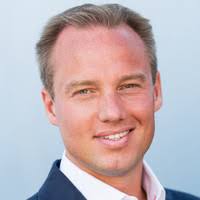 600+ perfiles de «Engwall»