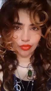 Bendecida tarde mis amigos ♥️