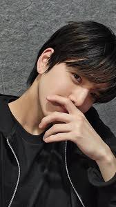 ATEEZ에 있는 Yonnie Smith님의 핀